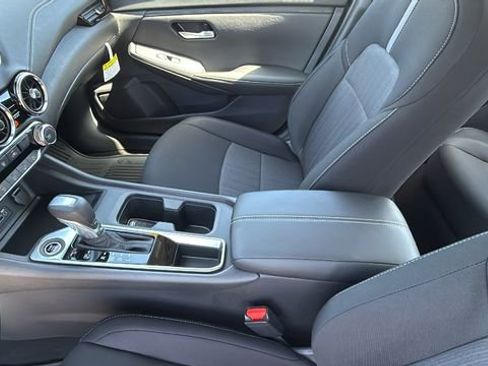 New 2025 Nissan Sentra SV w/ Trunk Package image 12