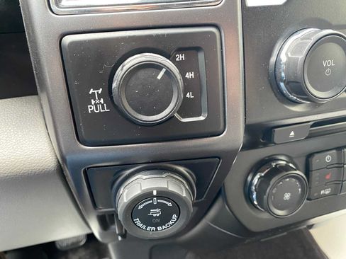 Used 2017 Ford F150 XLT w/ Equipment Group 302A Luxury AWD/4WD image 18