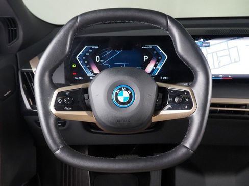 Used 2023 BMW iX xDrive50 w/ Premium Package AWD/4WD image 18
