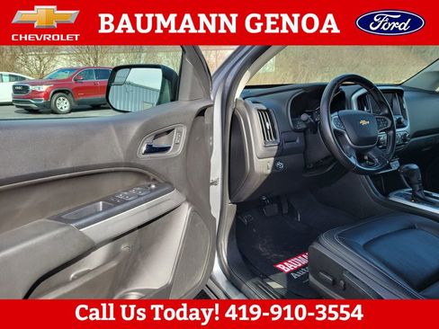 Used 2020 Chevrolet Colorado LT w/ Colorado RST Special Edition image 2