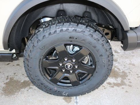New 2025 Ford Bronco Big Bend w/ Black Diamond Package image 30