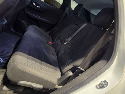 Used 2021 Chevrolet Blazer LT FWD image 7