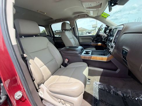 Used 2018 GMC Sierra 1500 SLT w/ Enhanced Driver Alert Package RWD image 12