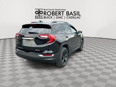 Used 2024 GMC Terrain AT4 AWD/4WD image 8
