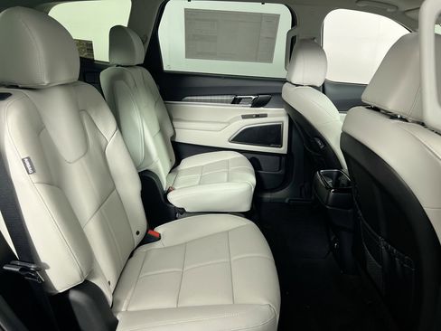 New 2025 Kia Telluride EX image 30