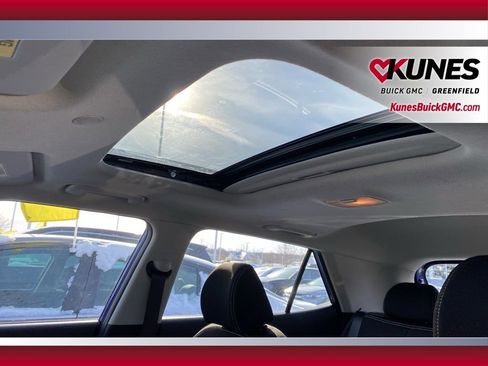 Used 2025 Hyundai Venue SEL image 27