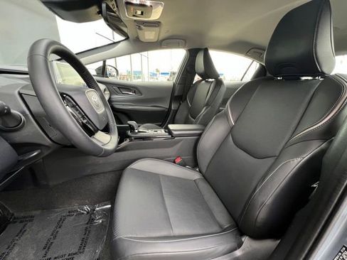 Used 2024 Toyota Prius XLE image 8