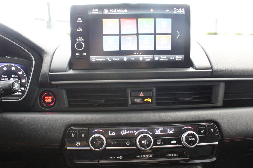 Used 2025 Honda Pilot Black Edition image 6