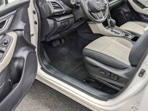 Used 2023 Subaru Forester Premium image 22