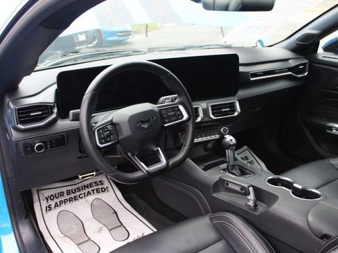 Used 2024 Ford Mustang GT Premium w/ GT Performance Package RWD image 5