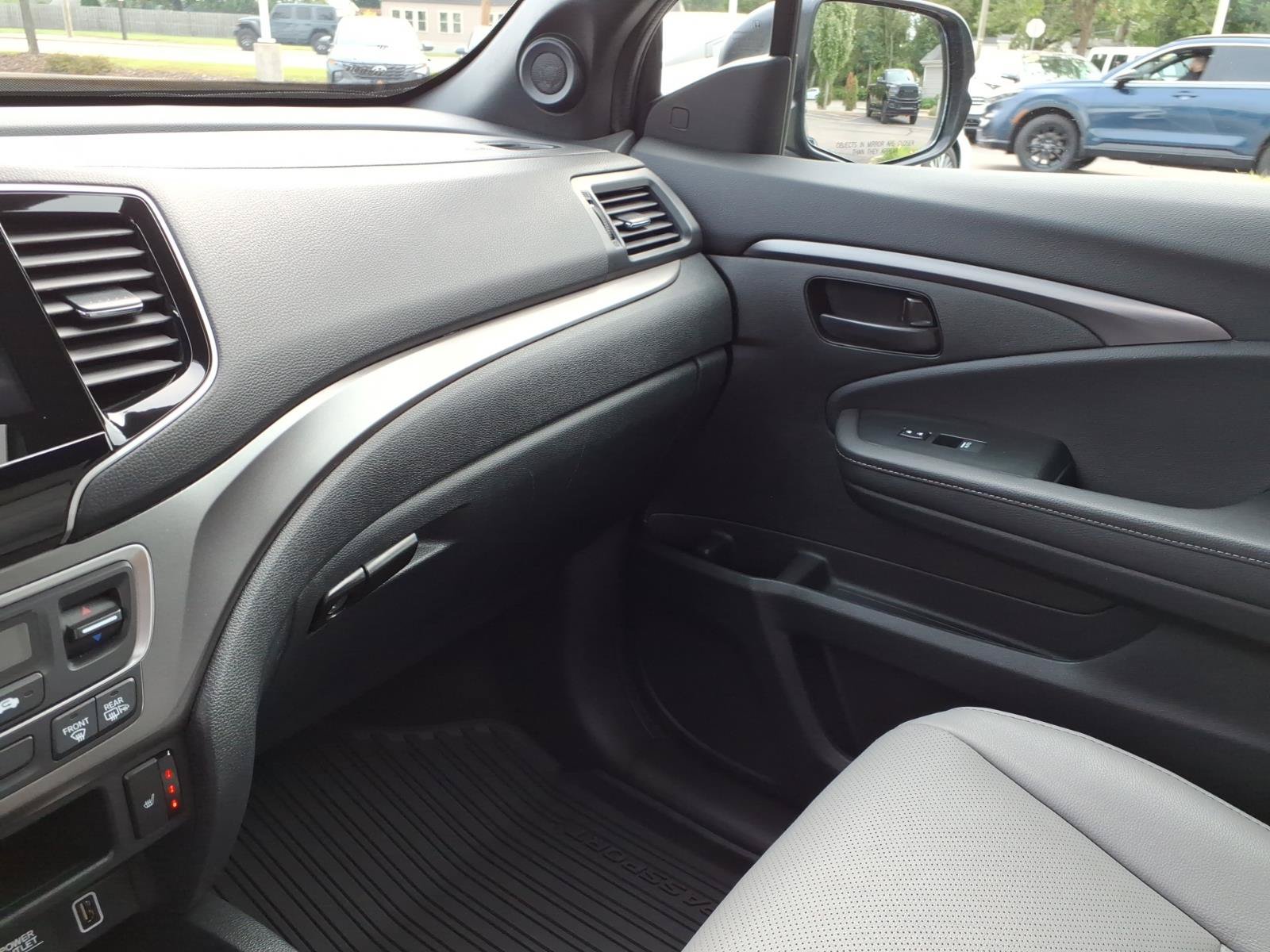 Certified 2023 Honda Passport EX-L image 25