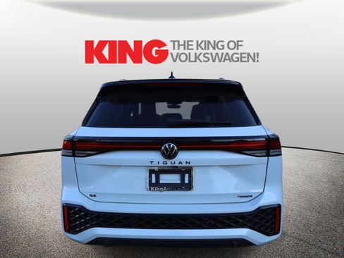 New 2026 Volkswagen Tiguan SE R-Line image 4