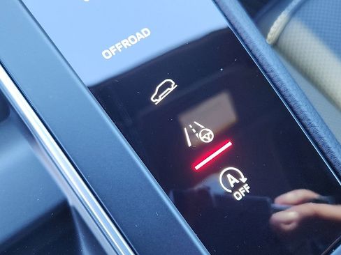 New 2026 Porsche Macan S image 19