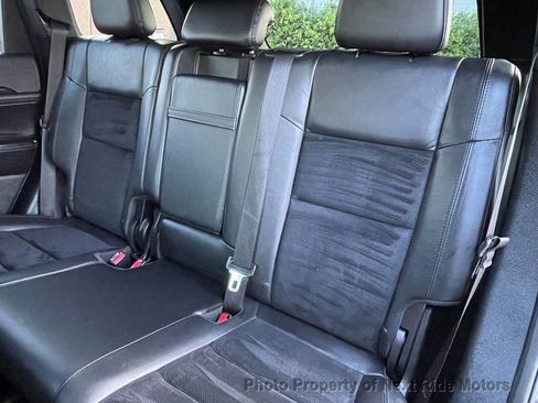 Used 2018 Jeep Grand Cherokee Altitude image 13