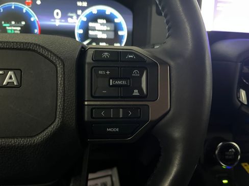 Used 2024 Toyota Land Cruiser image 62