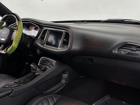 Used 2021 Dodge Challenger SRT Hellcat RWD image 33