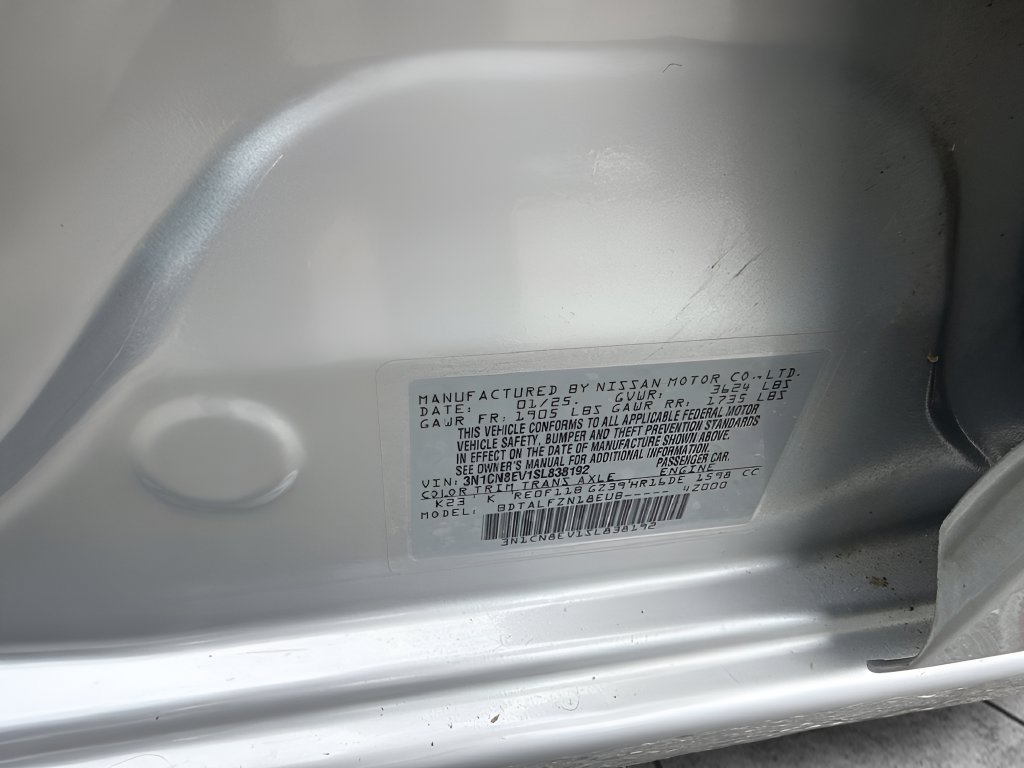 Used 2025 Nissan Versa SV FWD image 31
