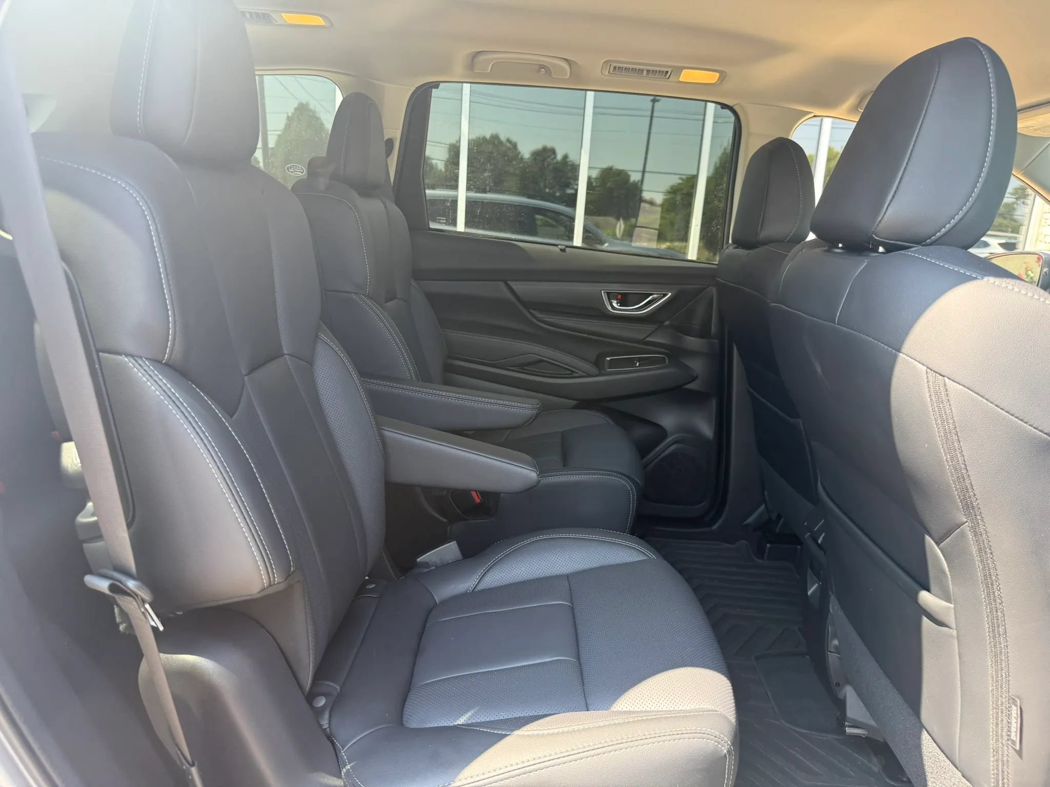 Used 2024 Subaru Ascent Limited AWD/4WD image 13