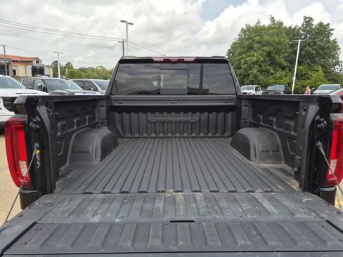 Used 2022 GMC Sierra 1500 Denali w/ Denali Reserve Package AWD/4WD image 9