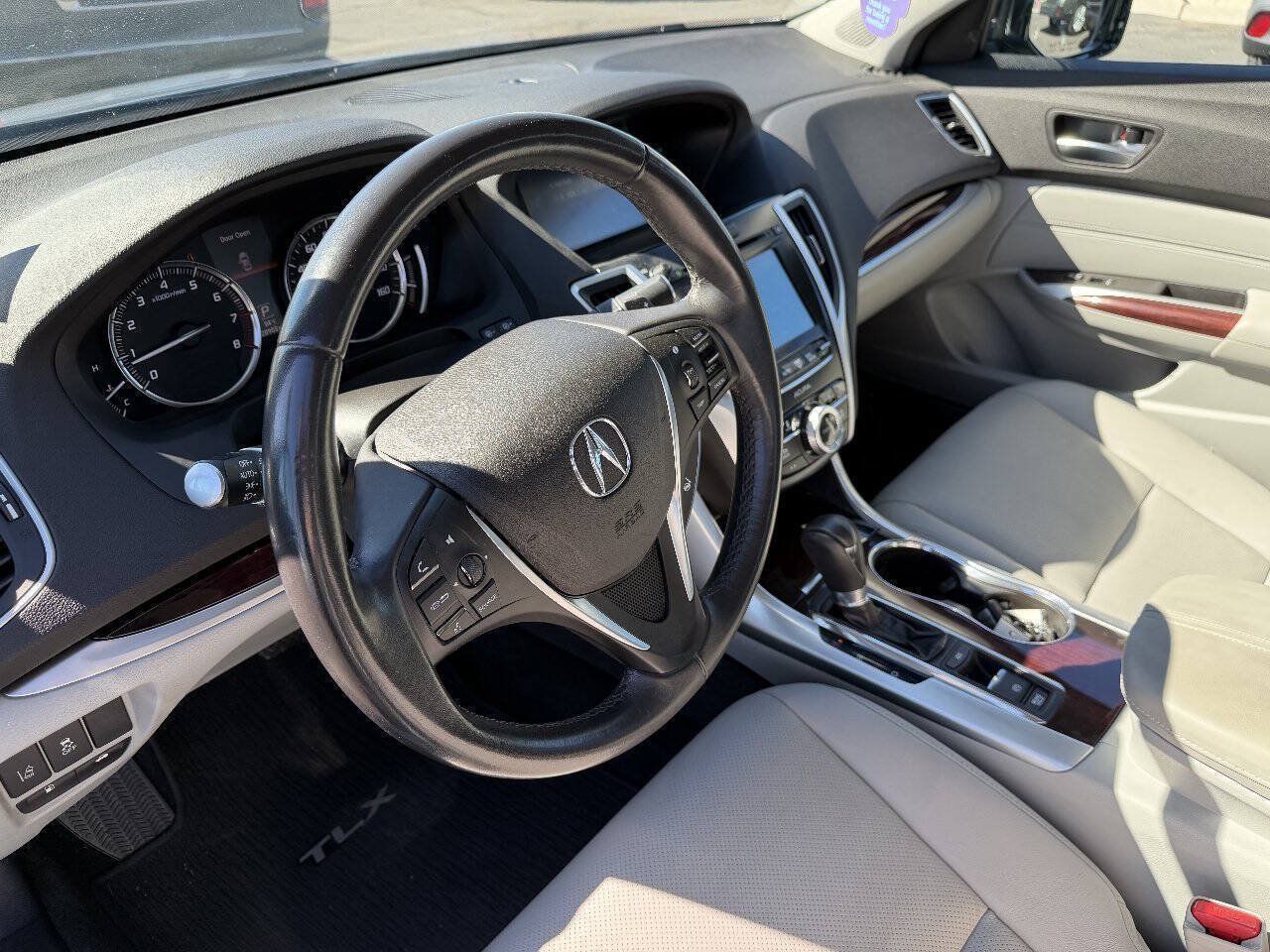 Used 2016 Acura TLX w/ Technology Package FWD image 10