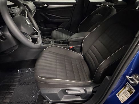 Used 2022 Volkswagen Jetta Sport image 21