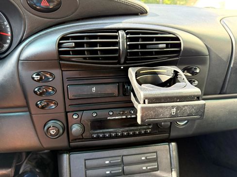 Used 2001 Porsche 911 Carrera image 44