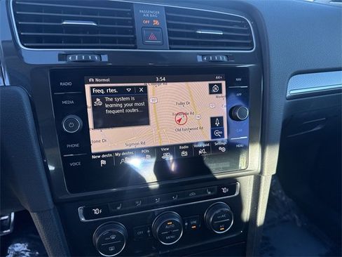 Used 2018 Volkswagen Golf Alltrack SEL image 20