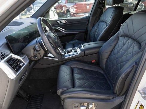 Used 2024 BMW X5 xDrive50e image 11