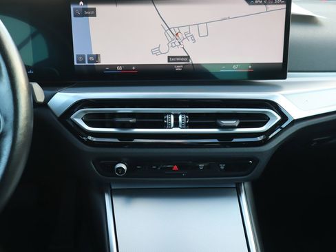 Used 2024 BMW 430i xDrive Convertible w/ Premium Package image 11