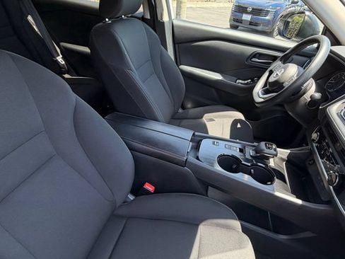 Used 2024 Nissan Rogue S FWD image 28