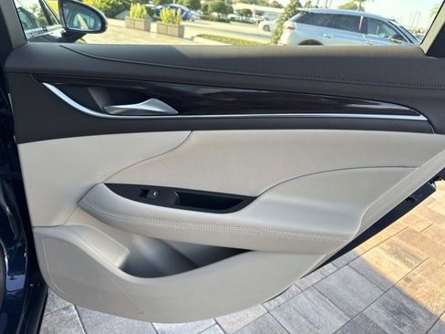 Used 2017 Buick LaCrosse Preferred image 22