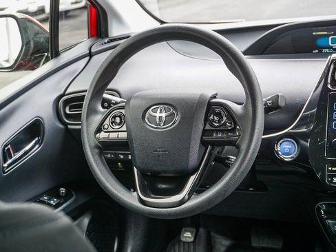 Used 2019 Toyota Prius LE w/ Carpet Mat Package image 16