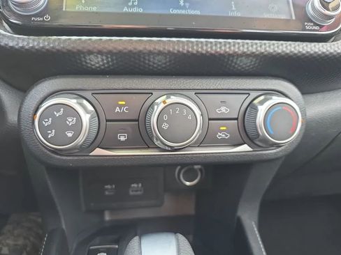 Used 2024 Nissan Kicks SV image 27