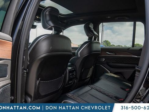 Used 2022 Jeep Grand Cherokee Summit AWD/4WD image 24