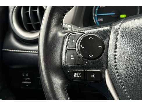 Used 2016 Toyota RAV4 Limited image 25