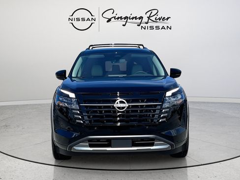 New 2026 Nissan Pathfinder SL FWD image 2