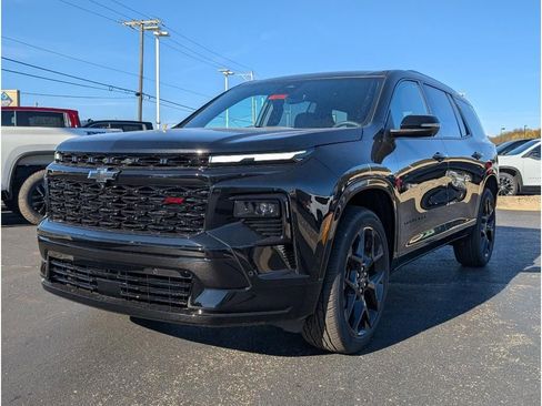 New 2026 Chevrolet Traverse RS w/ LPO, Floor Liner Package image 3