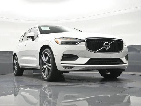 Used 2018 Volvo XC60 T6 Momentum w/ Advanced Package AWD/4WD image 28
