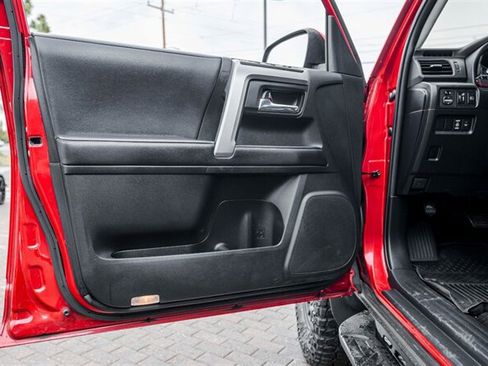 Used 2022 Toyota 4Runner SR5 Premium w/ 4Runner Black Package (TMS) RWD image 18
