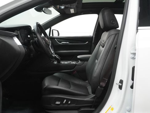 Used 2022 Cadillac XT5 Premium Luxury w/ LPO, Floor Liner Package image 2