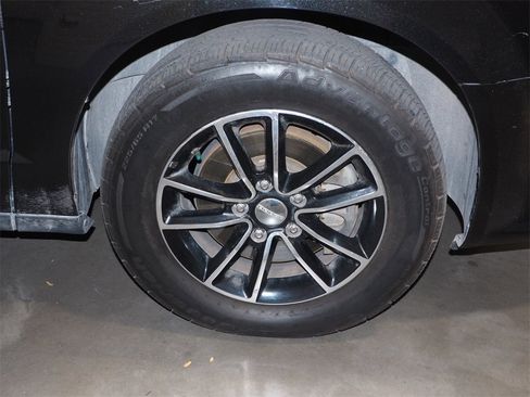 Used 2017 Dodge Grand Caravan GT image 15