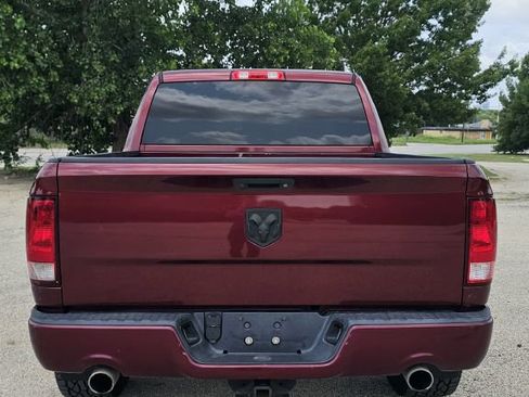 Used 2017 RAM 1500 Express AWD/4WD image 8