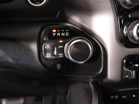 Used 2019 RAM 1500 Big Horn AWD/4WD image 9