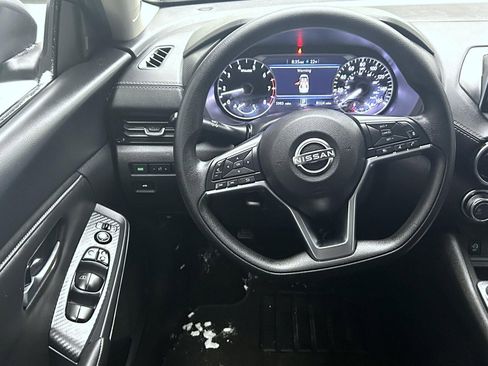 Certified 2025 Nissan Sentra SV w/ Trunk Package image 12