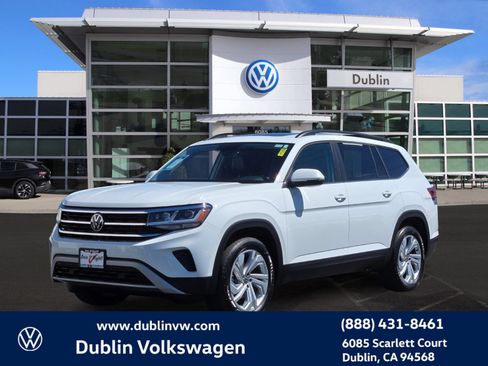 Certified 2023 Volkswagen Atlas SE w/ Panoramic Sunroof Package FWD image 8