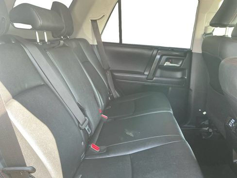 Used 2021 Toyota 4Runner Venture w/ Moonroof Package AWD/4WD image 19