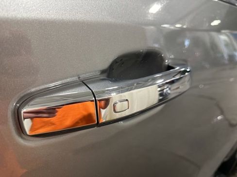 Used 2025 Chevrolet Silverado 1500 LTZ w/ LTZ Premium Package image 39