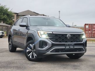 Used 2024 Volkswagen Atlas Cross Sport SE FWD video 1