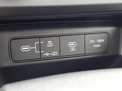 New 2026 Hyundai Tucson SE image 10