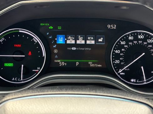 Used 2021 Toyota Avalon XLE w/ Carpet Mat Package (TMS) image 19